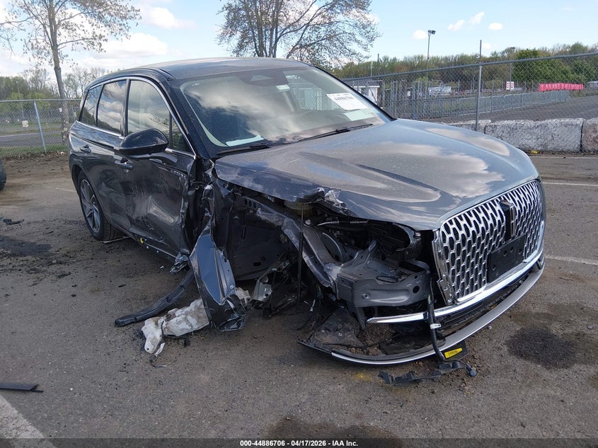 2025 Lincoln Corsair VIN 5LMCJ1DA2SUL13526 — IAAI salvage auction photo
