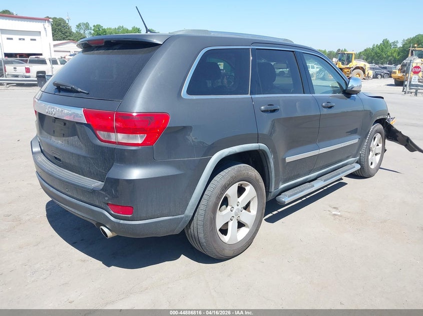 2011 Jeep Grand cherokee VIN 1J4RS4GG1BC611503 IAAI salvage auction — FRONT END, Salvage (North Carolina), sold $1,250 on 2026-08-13 (photo 4)