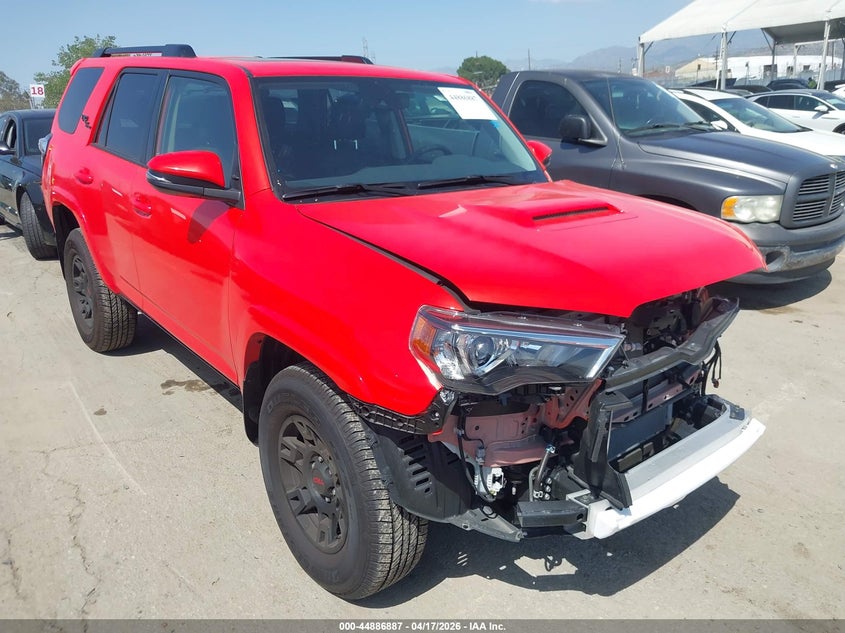 2024 Toyota 4runner VIN JTERU5JR2R6224804 IAAI salvage auction — FRONT END, Salvage Title, sold $23,100 on 2026-07-15 (photo 1)