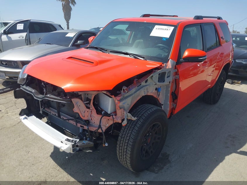 2024 Toyota 4runner VIN JTERU5JR2R6224804 IAAI salvage auction — FRONT END, Salvage Title, sold $23,100 on 2026-07-15 (photo 2)