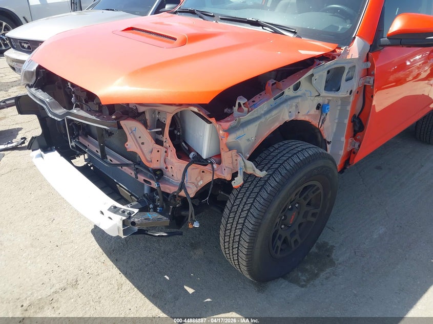 2024 Toyota 4runner VIN JTERU5JR2R6224804 IAAI salvage auction — FRONT END, Salvage Title, sold $23,100 on 2026-07-15 (photo 6)