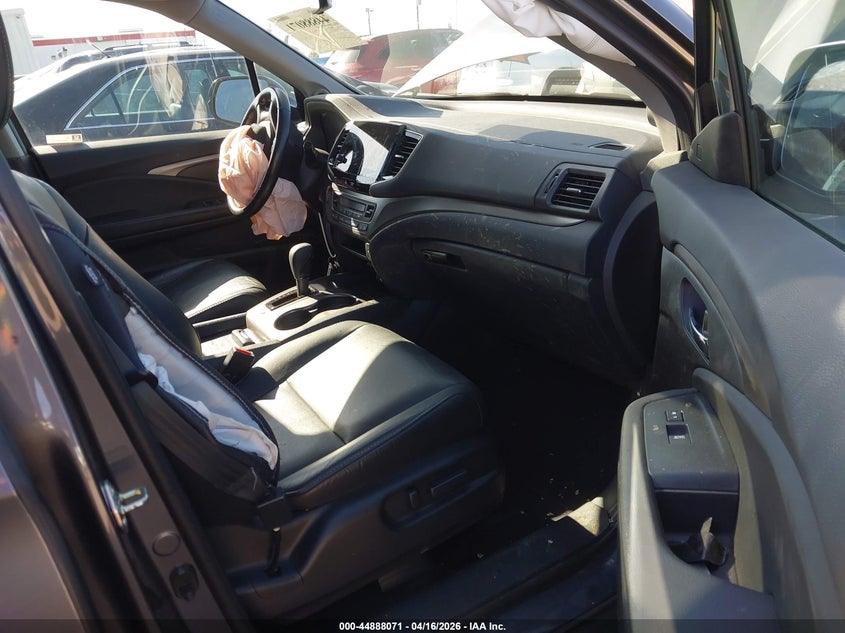 2020 Honda Pilot VIN 5FNYF5H52LB017211 IAAI salvage auction — RIGHT FRONT, Wait Title, sold $5,000 on 2026-07-09 (photo 5)