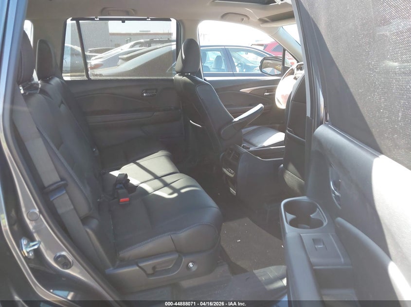 2020 Honda Pilot VIN 5FNYF5H52LB017211 IAAI salvage auction — RIGHT FRONT, Wait Title, sold $5,000 on 2026-07-09 (photo 8)