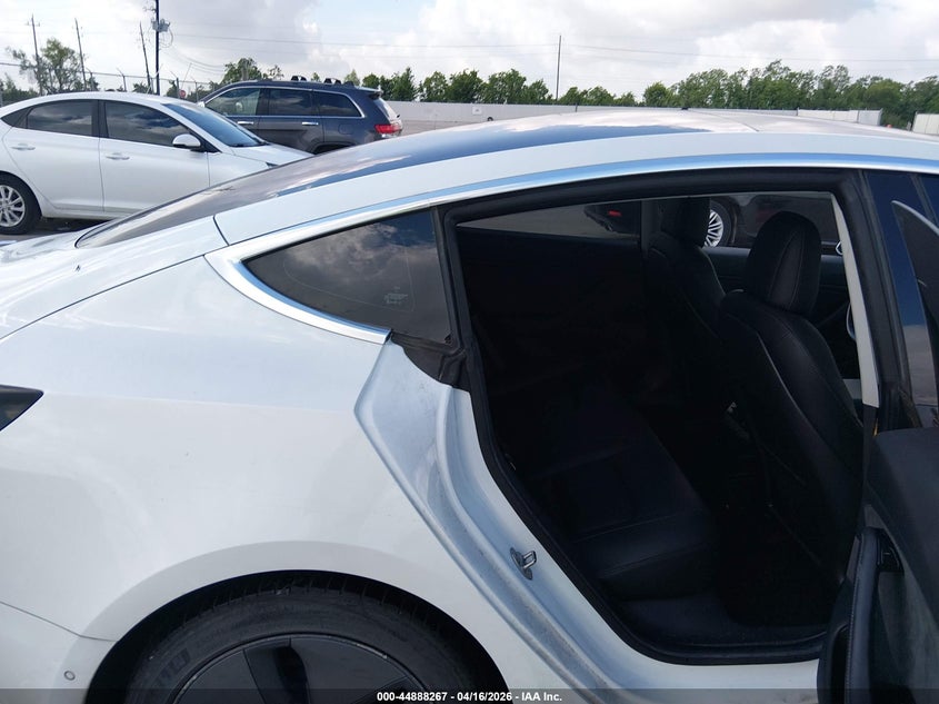 2018 Tesla Model 3 VIN 5YJ3E1EA1JF035221 IAAI salvage auction — FRONT END, Salvage Title, sold $6,900 on 2026-07-10 (photo 8)