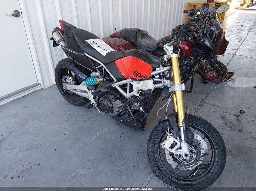 2014 Aprilia Dorsoduro VIN ZD4SMC019ES000117 IAAI salvage auction — FRONT END, Salvage (Nevada), sold $25 on 2026-07-22 (photo 1)