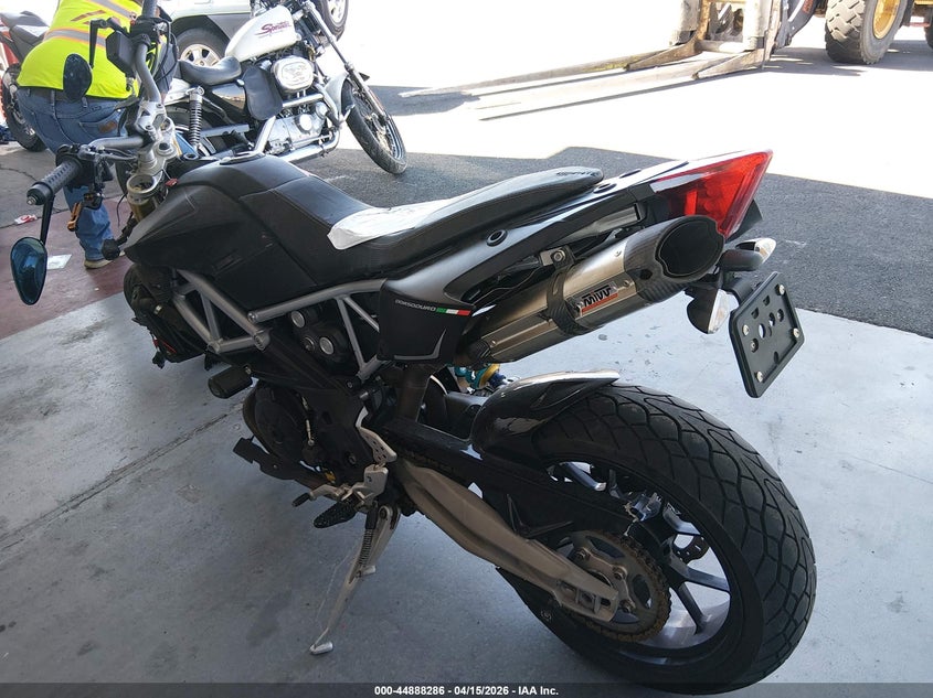 2014 Aprilia Dorsoduro VIN ZD4SMC019ES000117 IAAI salvage auction — FRONT END, Salvage (Nevada), sold $25 on 2026-07-22 (photo 3)