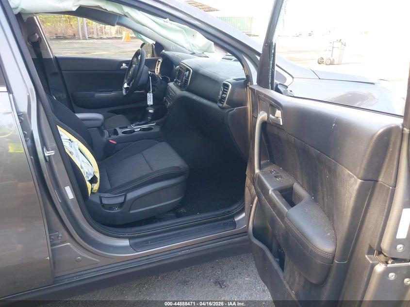 2019 Kia Sportage VIN KNDPM3AC6K7561732 IAAI salvage auction — FRONT & REAR, Salvage - Greater Than 75% (Maryland), sold $2,400 on 2026-07-28 (photo 5)