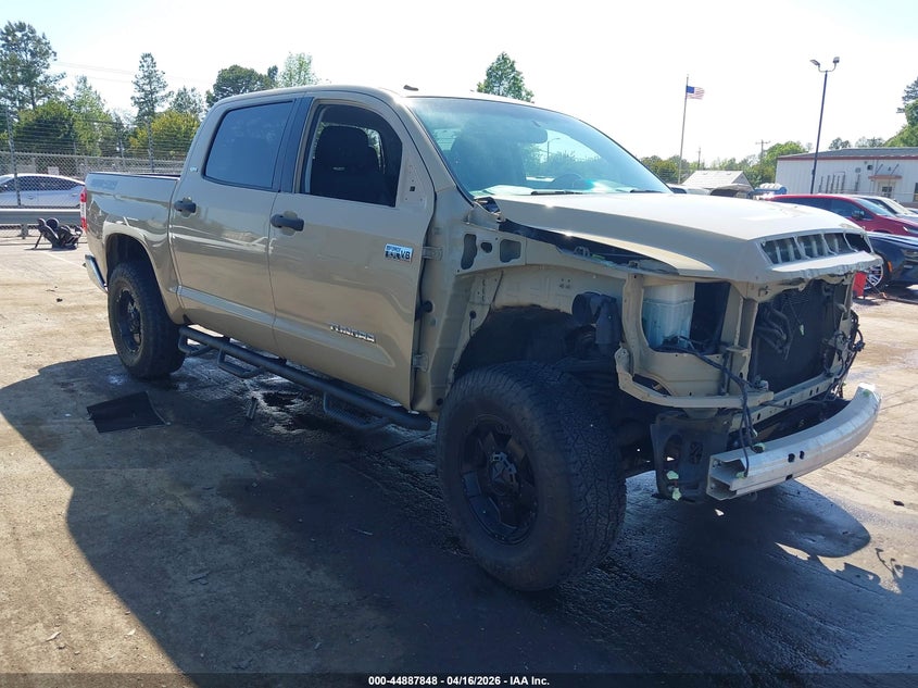 2017 Toyota Tundra VIN 5TFDW5F1XHX648901 — IAAI salvage auction photo