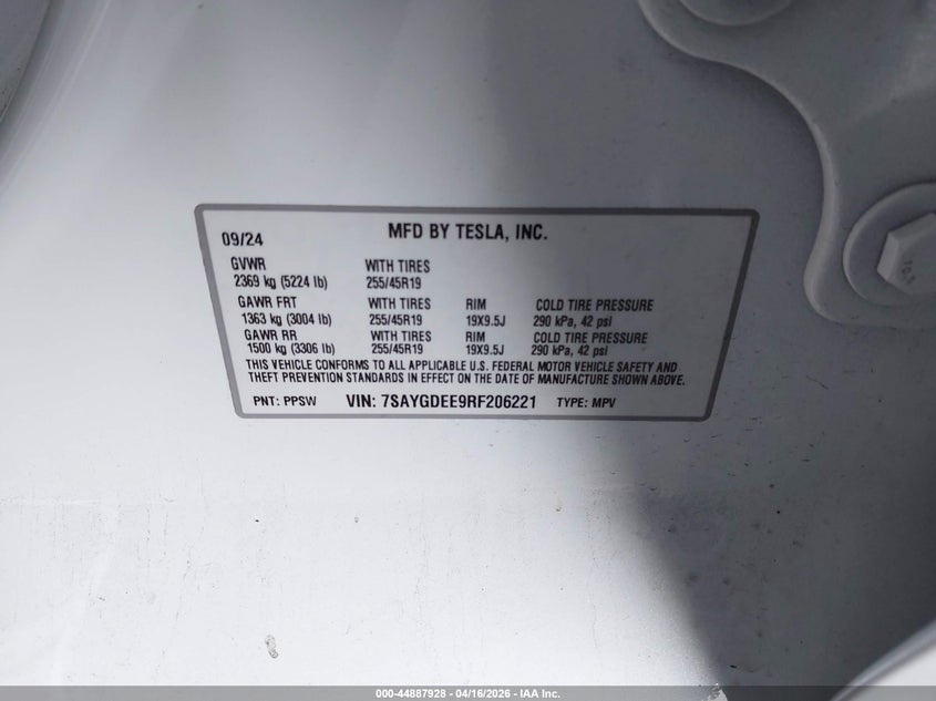 2024 Tesla Model y VIN 7SAYGDEE9RF206221 IAAI salvage auction — LEFT REAR, Salvage Title, sold $9,900 on 2026-07-16 (photo 9)