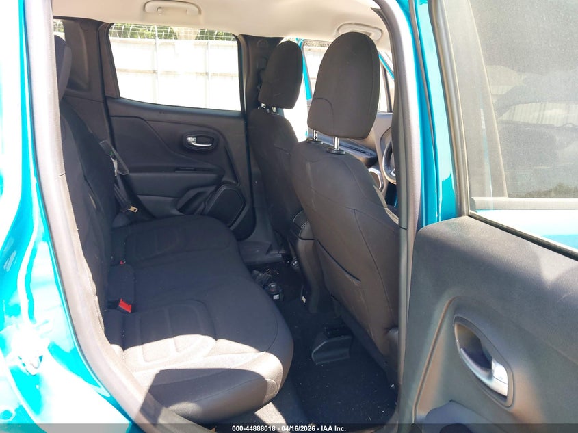 2022 Jeep Renegade VIN ZACNJDB19NPN50778 IAAI salvage auction — FRONT END, Wait Title, sold $2,750 on 2026-08-19 (photo 8)