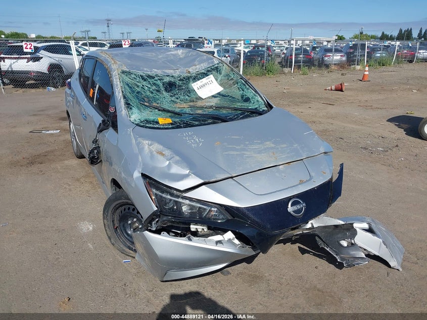 2023 Nissan Leaf VIN 1N4AZ1BV4PC555296 IAAI salvage auction — BIO HAZARD, Wait Title, sold $225 on 2026-07-08 (photo 6)