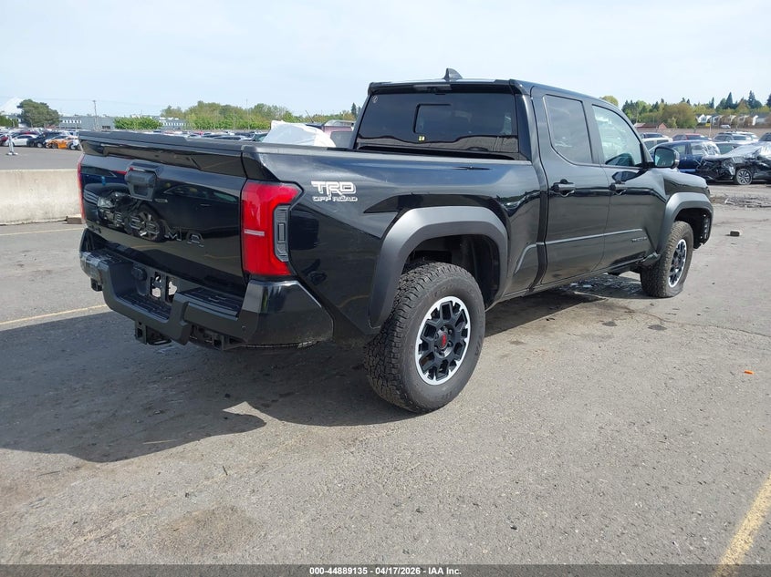 2024 Toyota Tacoma VIN 3TMLB5JN7RM033456 IAAI salvage auction — FRONT & REAR, Salvage (Oregon), sold $12,400 on 2026-07-30 (photo 4)
