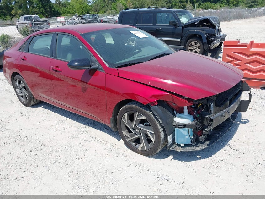 2025 Hyundai Elantra VIN KMHLM4DG7SU957006 IAAI salvage auction — FRONT END, Salvage Title, sold $6,300 on 2026-07-09 (photo 1)