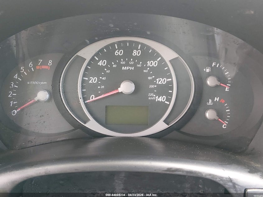 2005 Hyundai Tucson VIN KM8JN72D95U096799 IAAI salvage auction — WATER/FLOOD, Salvage (Hawaii), sold $25 on 2026-07-28 (photo 7)