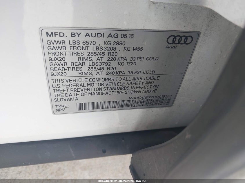 2017 Audi Q7 VIN WA1VAAF77HD019253 IAAI salvage auction — REAR END, Wait Title, sold $7,100 on 2026-07-17 (photo 9)