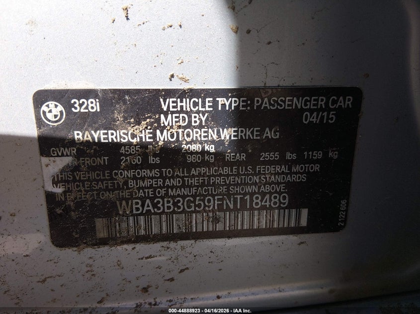 2015 BMW 3er VIN WBA3B3G59FNT18489 IAAI salvage auction — RIGHT SIDE, Regular (South Dakota), sold $275 on 2026-07-14 (photo 9)
