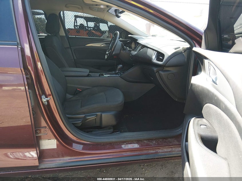 2018 Buick Regal VIN W04GL6SX1J1112198 IAAI salvage auction — FRONT END, Salvage Title, sold $25 on 2026-07-12 (photo 5)