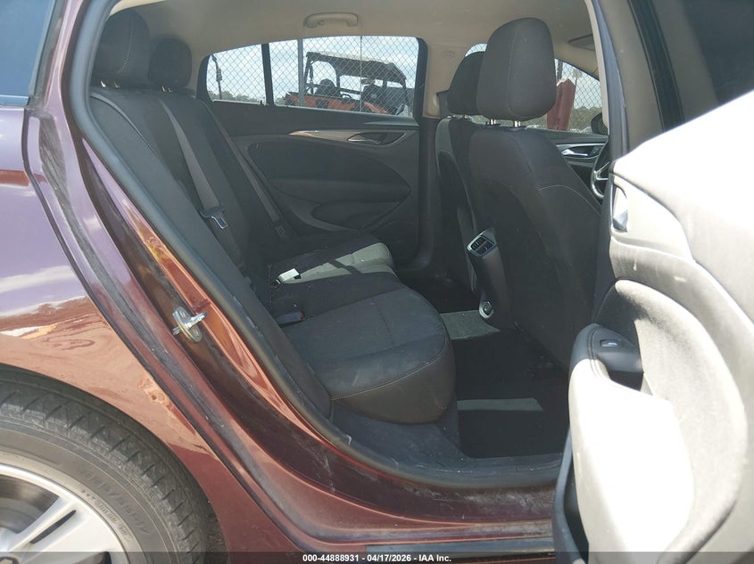 2018 Buick Regal VIN W04GL6SX1J1112198 IAAI salvage auction — FRONT END, Salvage Title, sold $25 on 2026-07-12 (photo 8)
