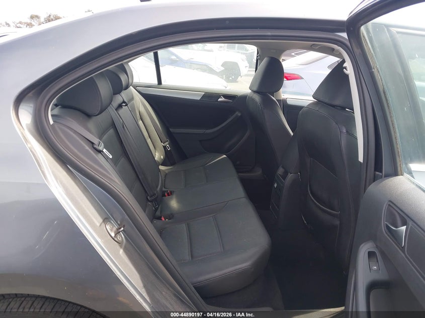 2011 Volkswagen Jetta VIN 3VWLL7AJ9BM101751 IAAI salvage auction — NORMAL WEAR, Clear - Dealer Only (California), sold $850 on 2026-07-09 (photo 8)