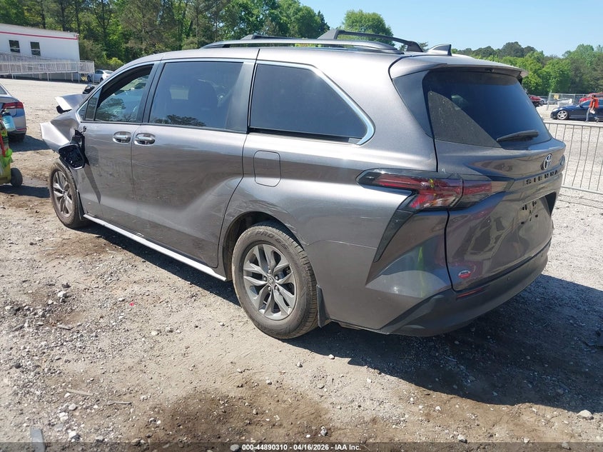 2024 Toyota Sienna VIN 5TDYRKEC4RS205368 IAAI salvage auction — FRONT END, Wait Title, sold $11,200 on 2026-07-17 (photo 3)