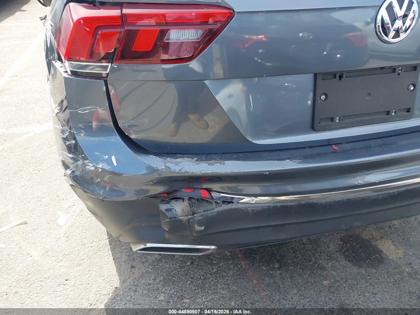 2018 Volkswagen Tiguan VIN 3VV3B7AX1JM046125 IAAI salvage auction — REAR END, Salvage (California), sold $4,150 on 2026-07-31 (photo 6)