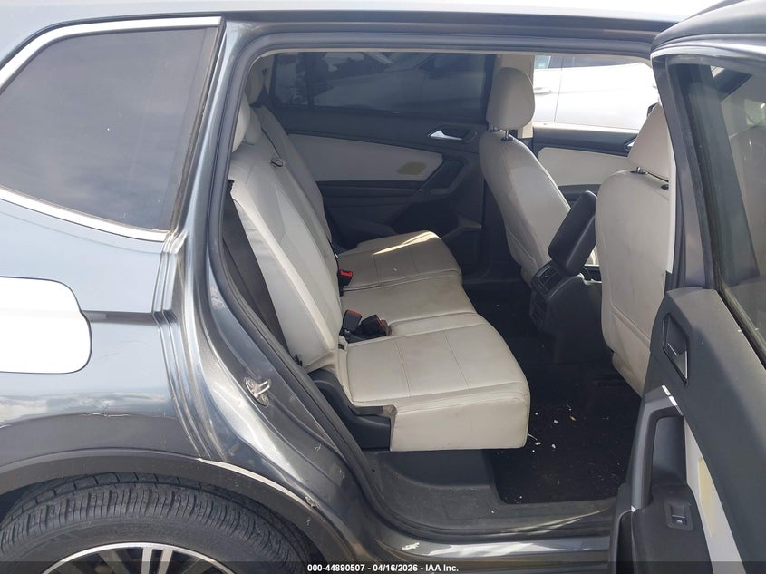 2018 Volkswagen Tiguan VIN 3VV3B7AX1JM046125 IAAI salvage auction — REAR END, Salvage (California), sold $4,150 on 2026-07-31 (photo 8)