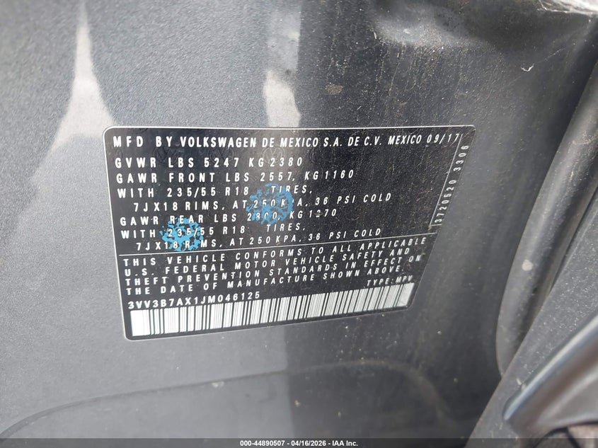 2018 Volkswagen Tiguan VIN 3VV3B7AX1JM046125 IAAI salvage auction — REAR END, Salvage (California), sold $4,150 on 2026-07-31 (photo 9)