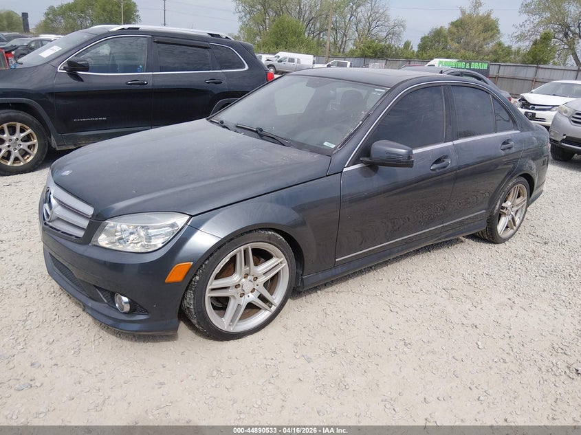 2010 Mercedes-benz C-klasse VIN WDDGF8BB9AF448705 IAAI salvage auction — NORMAL WEAR, Original (Ohio), sold $625 on 2026-07-17 (photo 2)