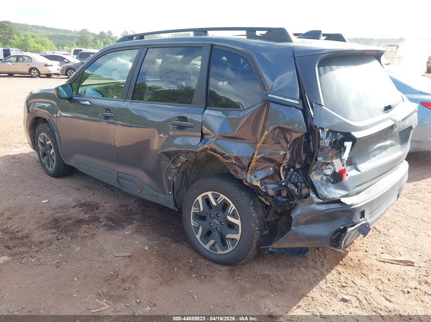 2025 Subaru Forester VIN JF2SLDDCXSH567687 IAAI salvage auction — LEFT REAR, Salvage Title, sold $4,000 on 2026-07-22 (photo 3)