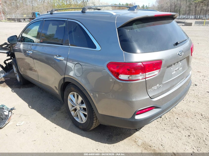 2018 Kia Sorento VIN 5XYPGDA37JG425172 IAAI salvage auction — LEFT FRONT, Salvage Title, sold $25 on 2026-07-28 (photo 3)