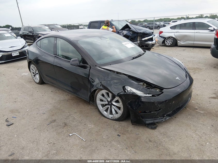 2022 Tesla Model 3 VIN 5YJ3E1EA8NF368523 IAAI salvage auction — RIGHT SIDE, Original (Texas), sold $5,150 on 2026-07-09 (photo 1)