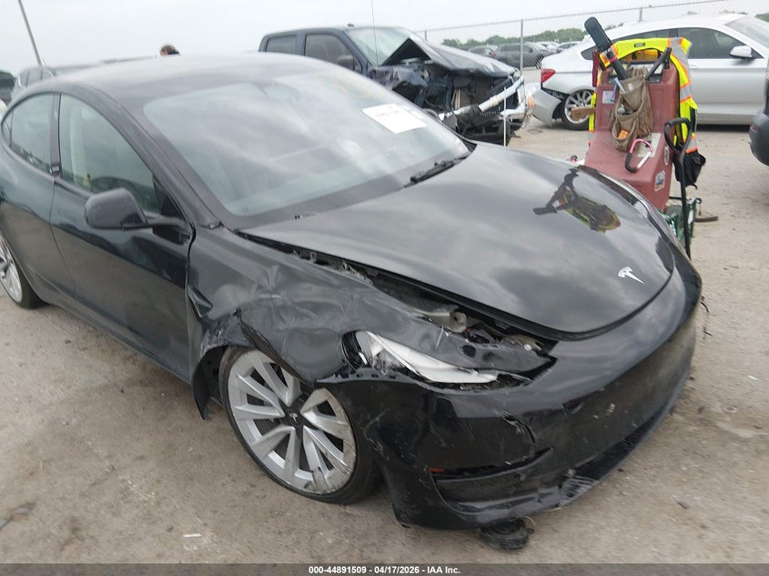 2022 Tesla Model 3 VIN 5YJ3E1EA8NF368523 IAAI salvage auction — RIGHT SIDE, Original (Texas), sold $5,150 on 2026-07-09 (photo 6)