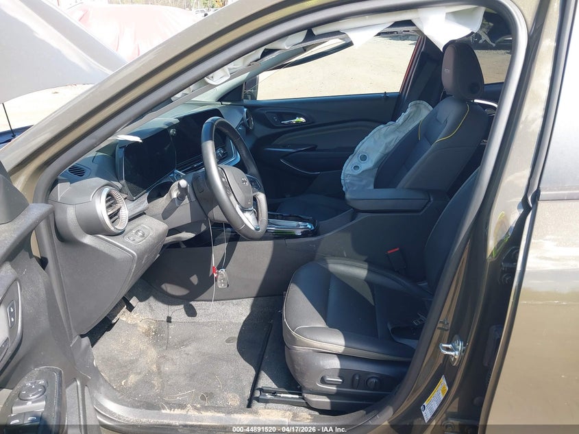 2024 Chevrolet Trax VIN KL77LKE2XRC197103 IAAI salvage auction — RIGHT SIDE, Salvage Title, sold $5,650 on 2026-07-15 (photo 5)