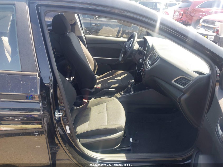2019 Hyundai Accent VIN 3KPC24A35KE067727 IAAI salvage auction — LEFT SIDE, Salvage Title, sold $1,450 on 2026-07-09 (photo 5)