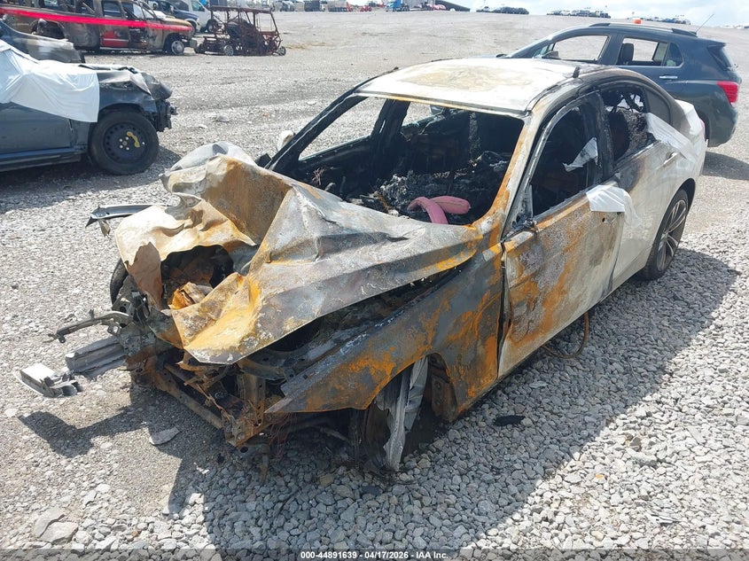 2017 BMW 3er VIN WBA8B9G58HNU51515 IAAI salvage auction — TOTAL BURN, Salvage Title, sold $25 on 2026-07-16 (photo 2)