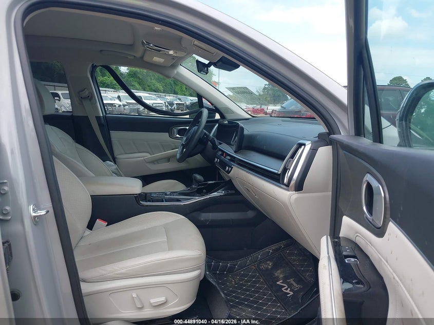 2024 Kia Sorento VIN 5XYRKDJF0RG309213 IAAI salvage auction — SIDE, Salvage Title, sold $19,700 on 2026-07-16 (photo 5)