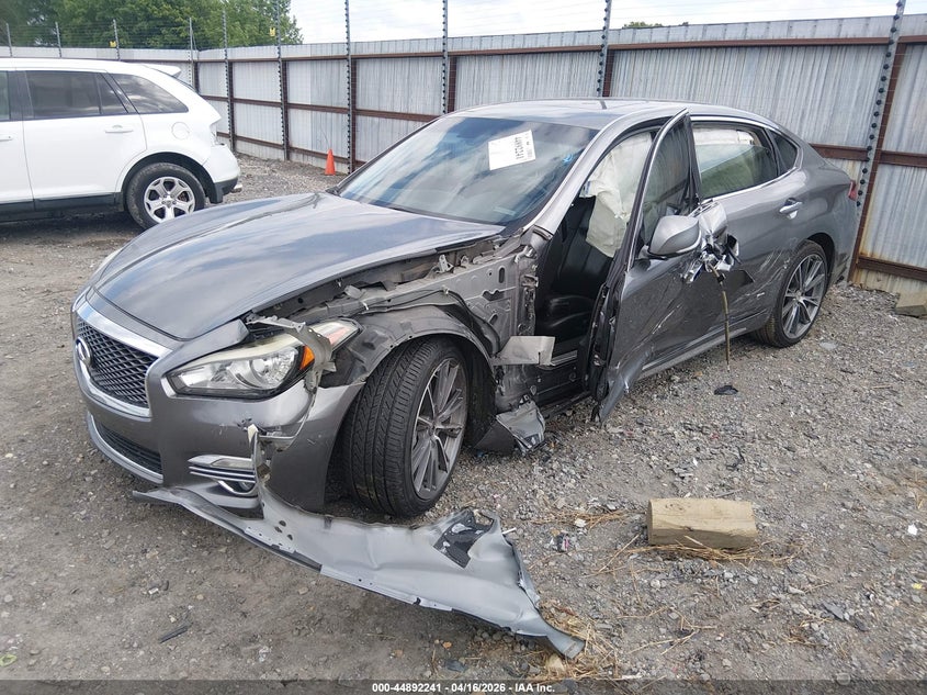 2017 Infiniti Q70 VIN JN1BY1PP3HM170807 IAAI salvage auction — LEFT SIDE, Salvage (Arkansas), sold $1,450 on 2026-07-08 (photo 2)