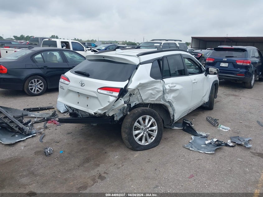 2023 Toyota Corolla cross VIN 7MUCAAAG3PV046608 IAAI salvage auction — FRONT & REAR, Salvage (Texas), sold $4,500 on 2026-07-29 (photo 6)