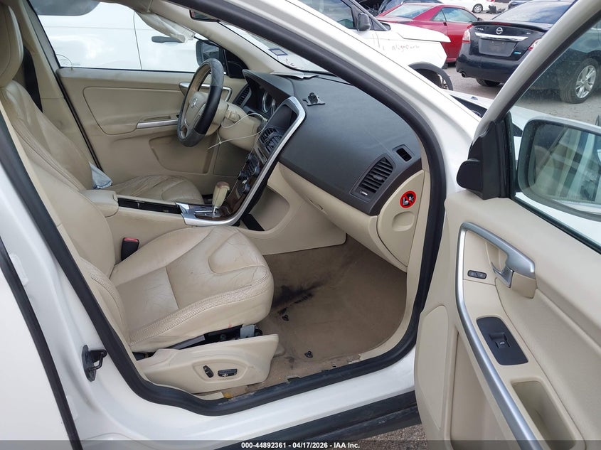 2012 Volvo Xc60 VIN YV4952DL2C2265968 IAAI salvage auction — LEFT FRONT, Salvage (Texas), sold $700 on 2026-07-14 (photo 5)