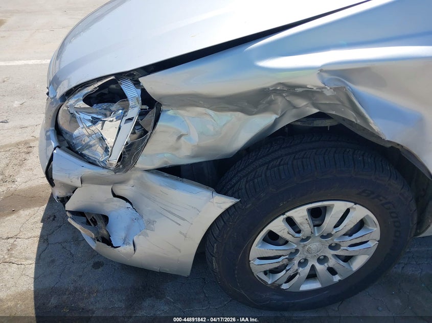 2014 Kia SEDONA VIN KNDMG4C72E6552651 IAAI salvage auction — FRONT END, Salvage (Oregon), sold $1,200 on 2026-07-05 (photo 6)