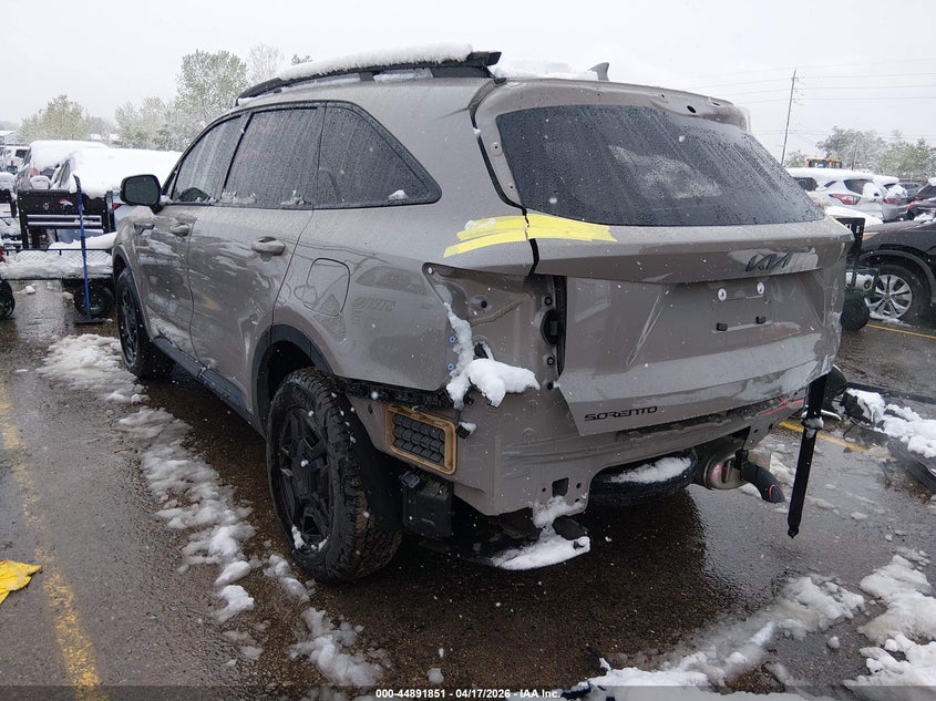 2025 Kia Sorento VIN 5XYRKDJF5SG317426 IAAI salvage auction — REAR END, Salvage (Colorado), sold $17,400 on 2026-08-27 (photo 3)