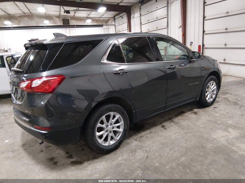 2018 Chevrolet Equinox VIN 3GNAXSEV5JS567371 IAAI salvage auction — HAIL, Salvage (Iowa), sold $1,650 on 2026-07-26 (photo 4)