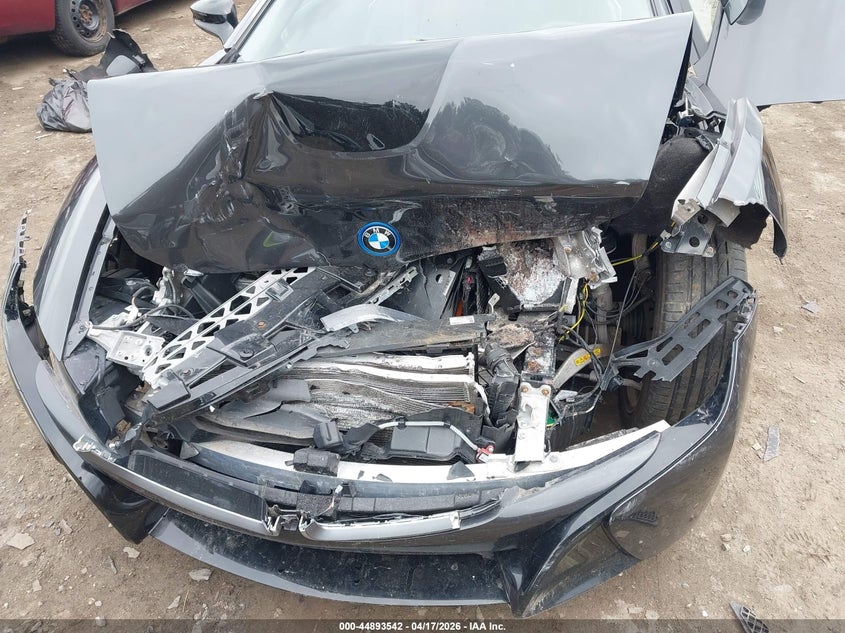 2015 BMW I8 VIN WBY2Z2C54FV391830 IAAI salvage auction — FRONT END, Salvage Title, sold $9,800 on 2026-07-14 (photo 6)