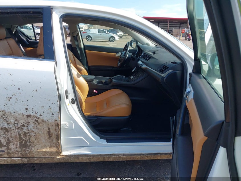 2012 Lexus Ct VIN JTHKD5BH6C2103637 IAAI salvage auction — SIDE, Salvage (Hawaii), sold $125 on 2026-07-28 (photo 5)