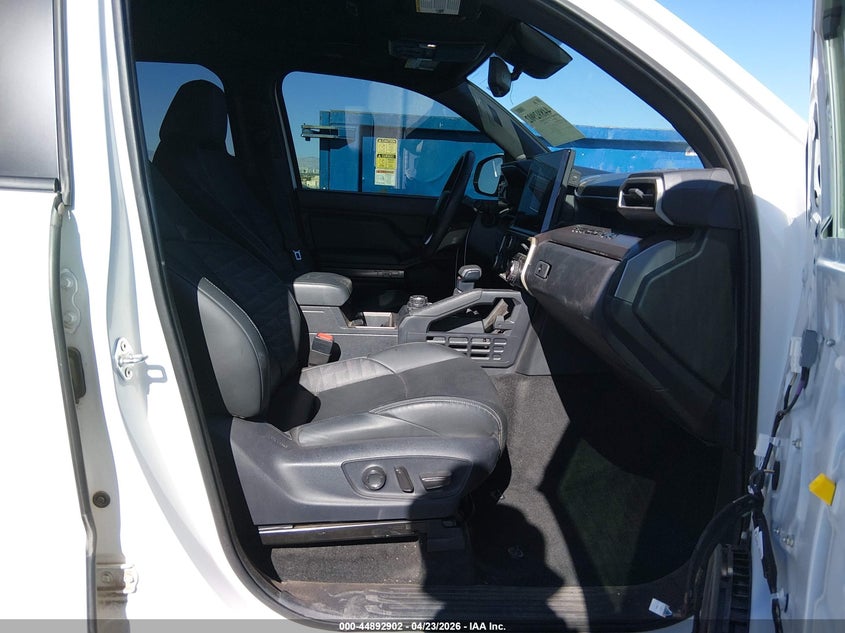 2024 Toyota Tacoma VIN 3TMLB5JN9RM047939 IAAI salvage auction — FRONT & REAR, Salvage Title, sold $18,900 on 2026-07-09 (photo 5)
