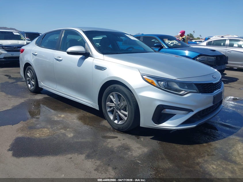 2020 Kia Optima VIN 5XXGT4L31LG416175 IAAI salvage auction — REAR END, Salvage Title, sold $2,600 on 2026-08-02 (photo 1)