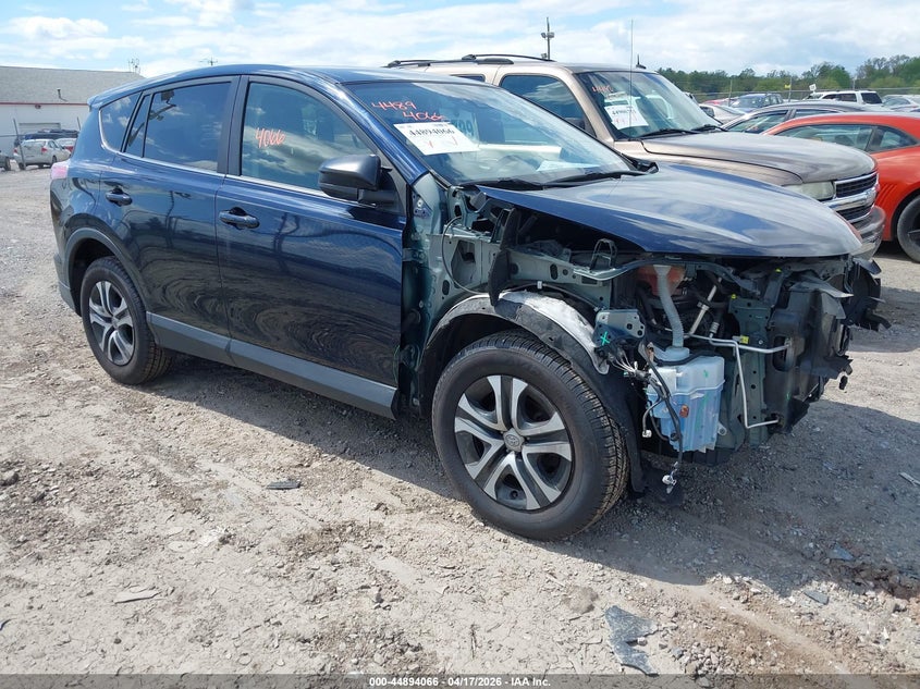 2018 Toyota Rav 4 VIN JTMZFREV4JJ748678 IAAI salvage auction — RIGHT FRONT, Salvage Title, sold $4,075 on 2026-07-15 (photo 1)