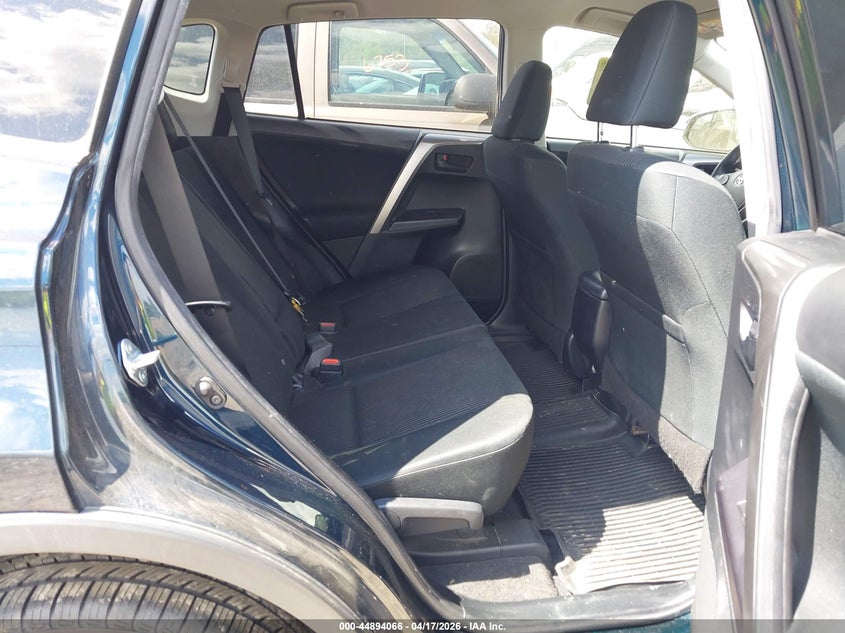 2018 Toyota Rav 4 VIN JTMZFREV4JJ748678 IAAI salvage auction — RIGHT FRONT, Salvage Title, sold $4,075 on 2026-07-15 (photo 8)
