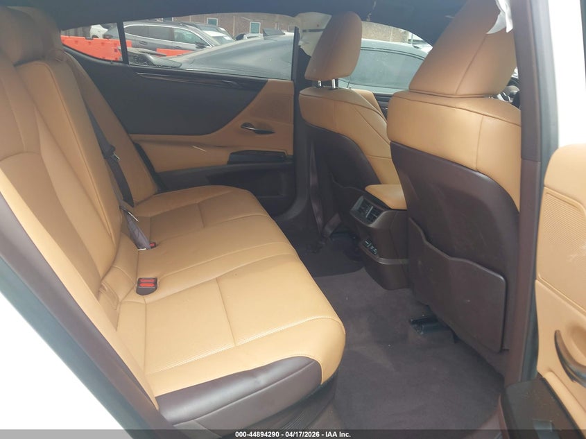 2019 Lexus ES VIN JTHB21B10K2024206 IAAI salvage auction — FRONT END, Clear (Oklahoma), sold $8,250 on 2026-07-22 (photo 8)
