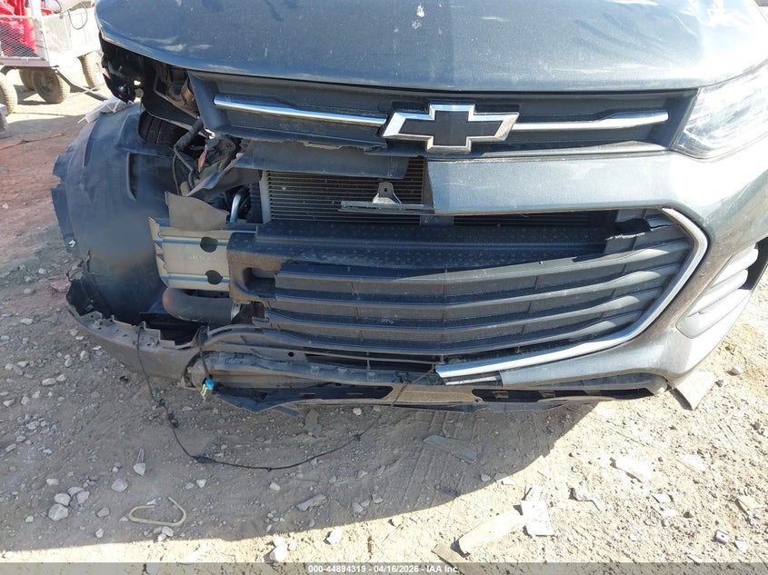 2020 Chevrolet Trax VIN 3GNCJKSB2LL260158 IAAI salvage auction — RIGHT FRONT, Salvage Title, sold $1,550 on 2026-07-09 (photo 6)